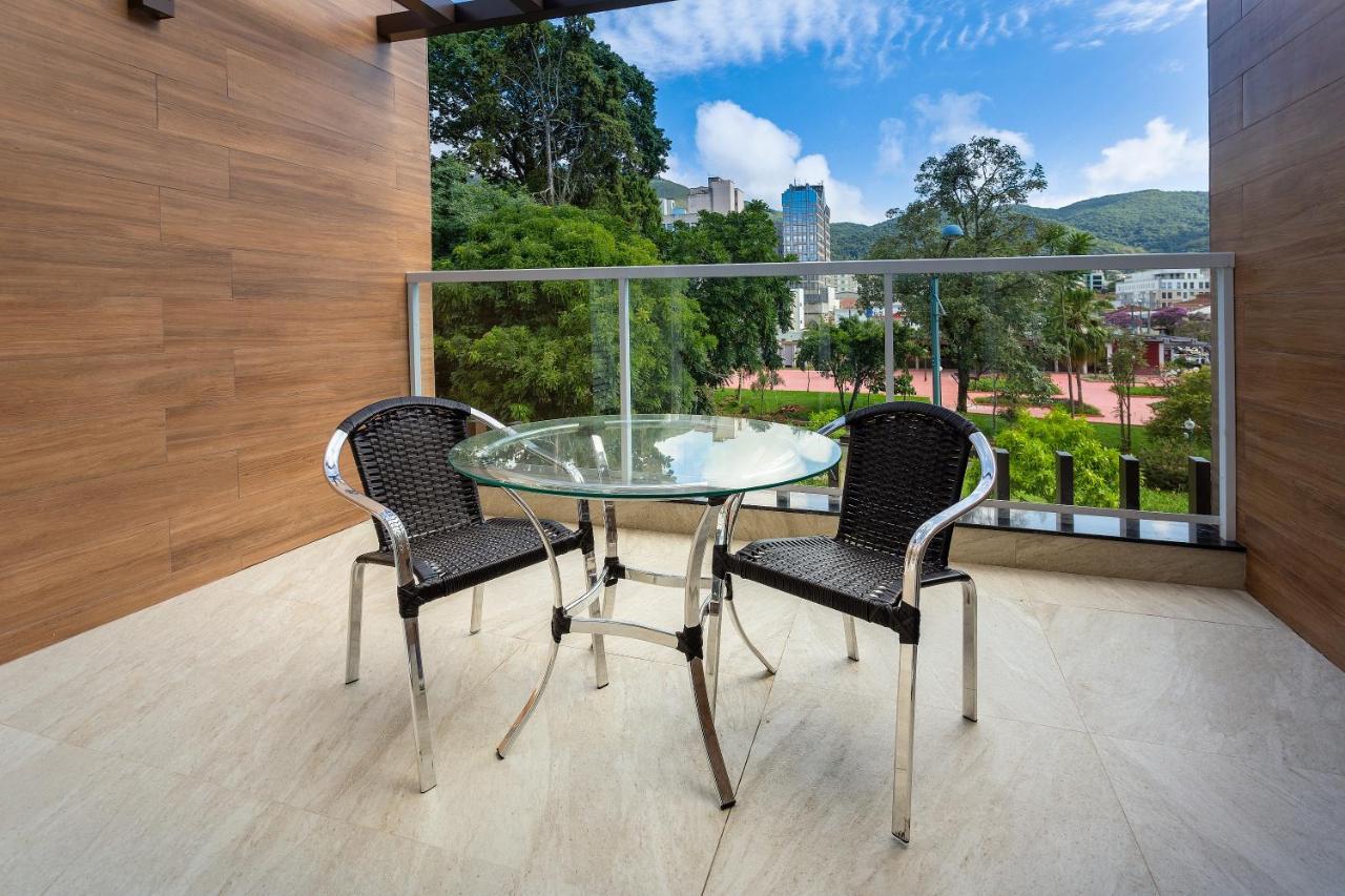 Hotel Villa Fiori Poços de Caldas 外观 照片