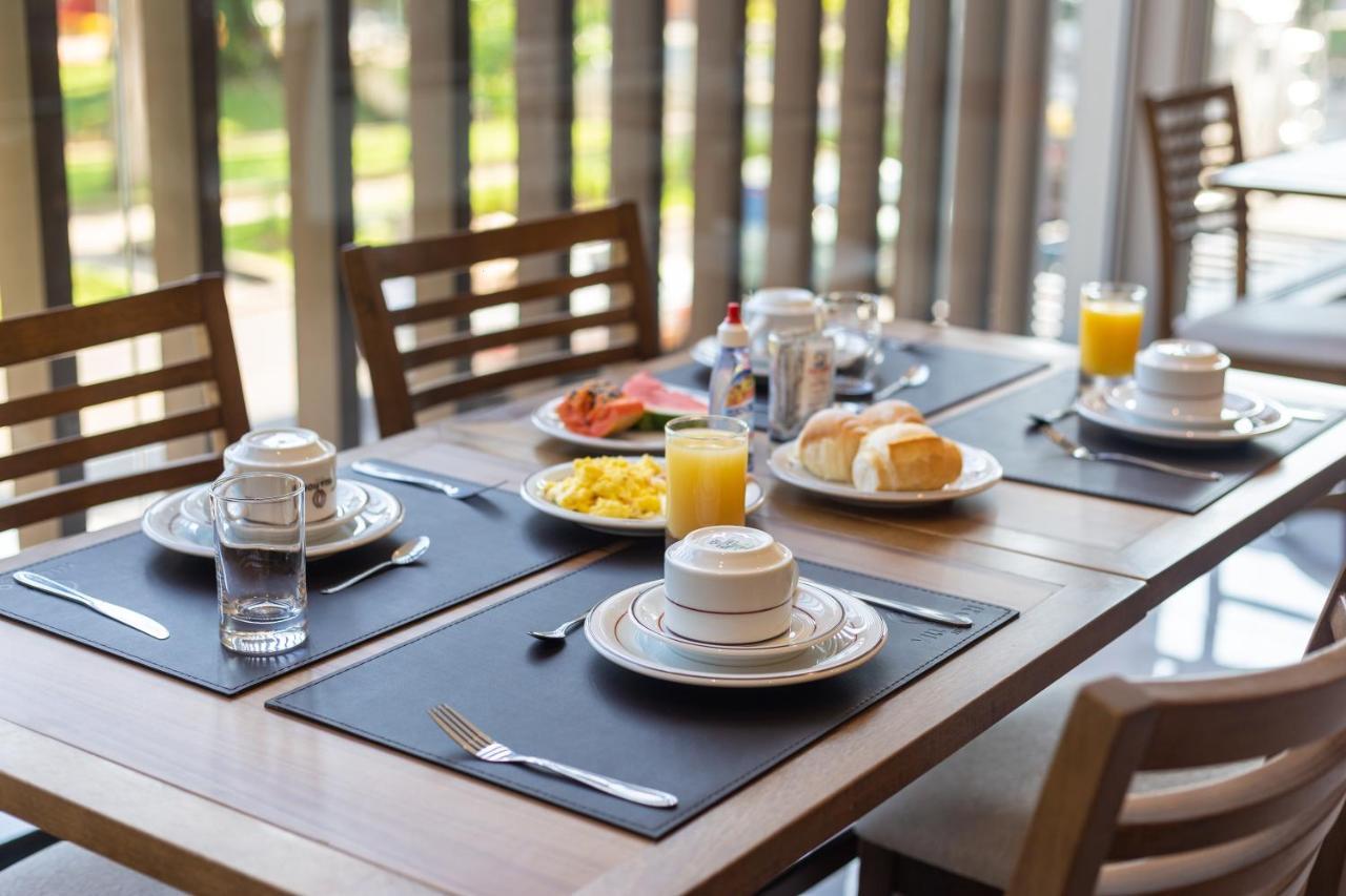 Hotel Villa Fiori Poços de Caldas 外观 照片